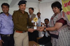 महिलाओं के नेतृत्व कार्यक्रम