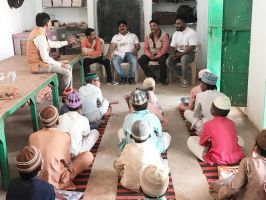 आश्रय गृह/ मदरसा के विद्यर्थियों गर्म जैकट,स्वेटर का वितरण