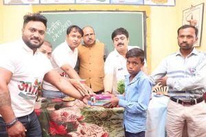 दीपोत्सव का एहसास, ग्रामीण बच्चो के साथ